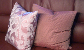 Dekokissen, passend zur Wohnzimmergarnitur